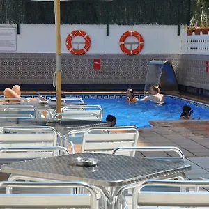 Safari Aparthotel